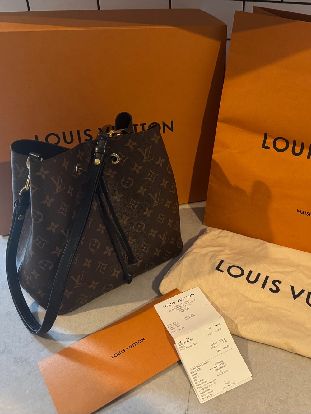 Authentic Louis Vuitton Neo Noe